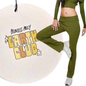 NWT Princess Polly “Earth Club” Westaway Pants in Olive Green Ribbed Knit Size 2